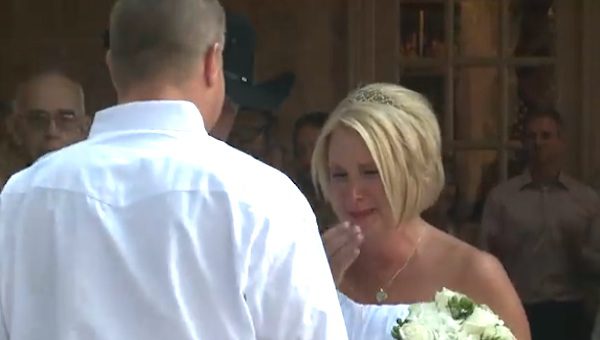 Bride Breaks Down In Tears From The Grooms Wonderful Wedding Day Surprise 