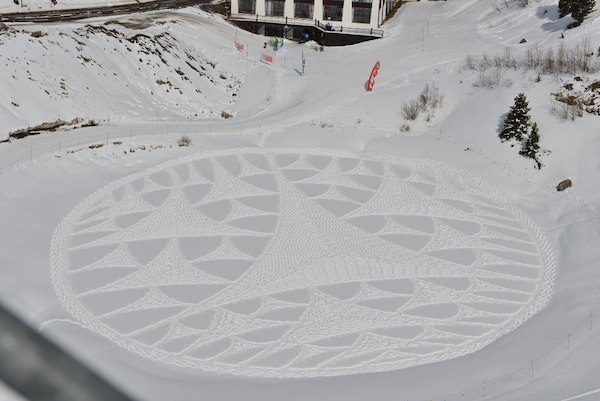 simon-beck-snowart-5